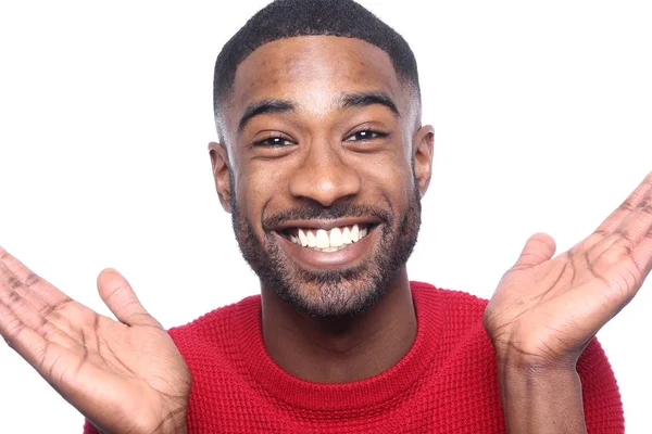 Glimlachend Jonge Zwarte Man Poseren — Stockfoto