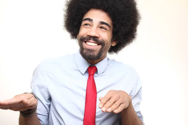 Feliz Homem Negro Posando Fundo Branco — Fotografia de Stock