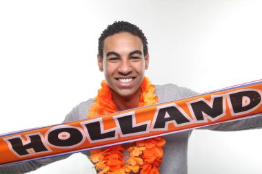 Holland eşarp ile siyah spor fan