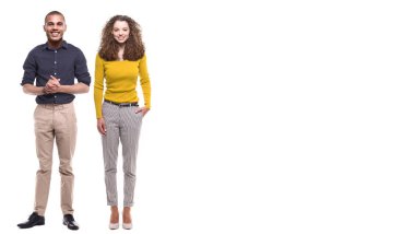 ırklararası çift beyaz arka plan üzerinde