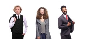 Çok ırklı insanlar kümesi beyaz arka plan üzerinde poz