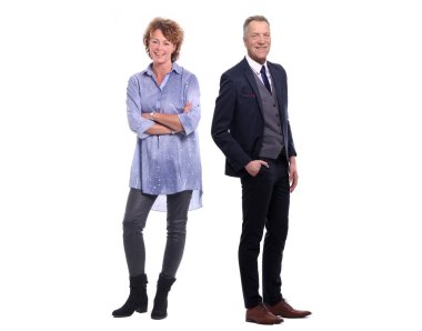 ırklararası çift beyaz arka plan üzerinde