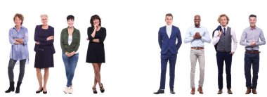 Çok ırklı insanlar kümesi beyaz arka plan üzerinde poz