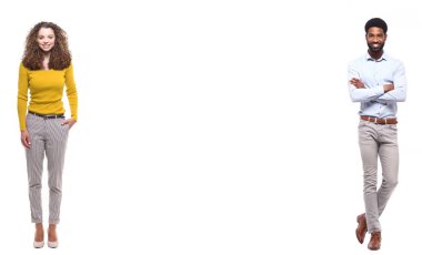 ırklararası çift beyaz arka plan üzerinde