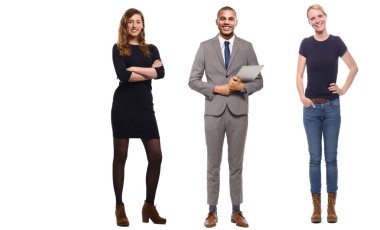 Erkek ve kadın beyaz arka planda poz