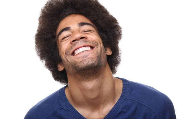 Счастливый Черный Мужчина Позирует Белом Фоне — стоковое фото
