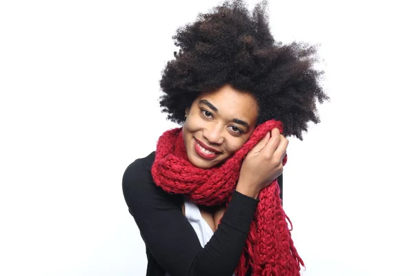 Mulher Afro Americana Bonita Está Sorrindo — Fotografia de Stock