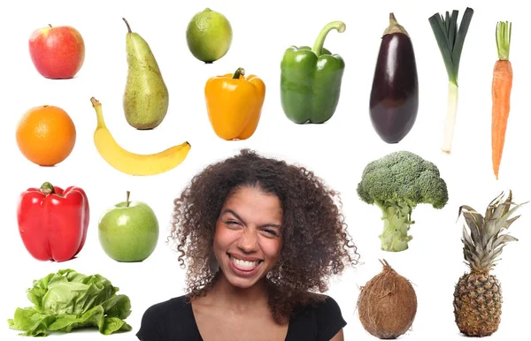 Verschiedene Obst Und Gemüsesorten Mit Afroamerikanischer Frau — Stockfoto