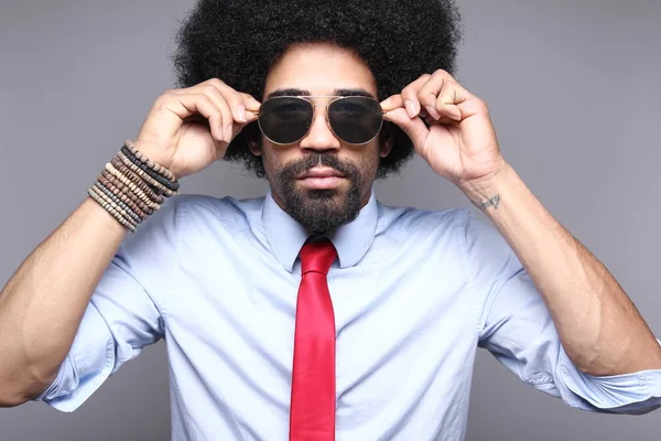 Homem Preto Óculos Posando — Fotografia de Stock