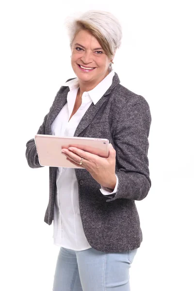 Blonde Woman Using Tablet — Stock Photo, Image