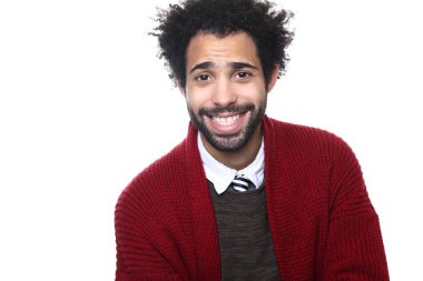 Beyaz arka plan üzerinde mutlu siyah adam