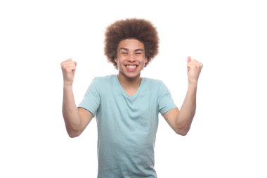 Kazanan siyah adam poz