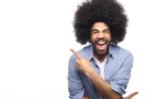 Gelukkig Afro Man Voor Een Witte Achtergrond — Stockfoto