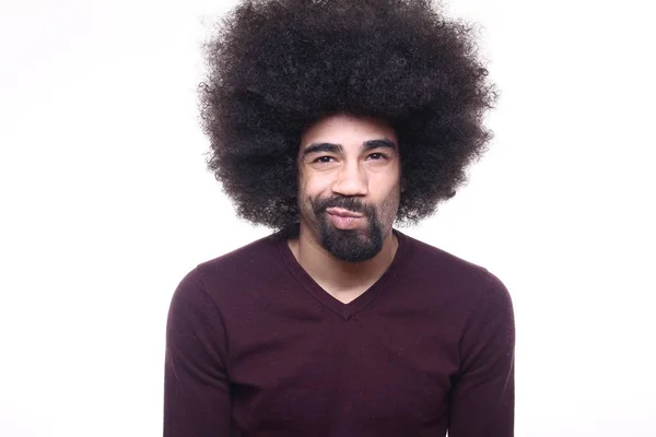 Hombre Afroamericano Posando Sobre Fondo Blanco — Foto de Stock