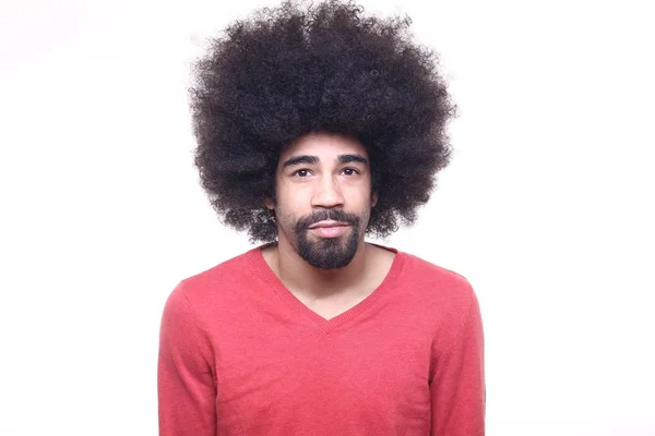 Afro Amerikaanse Man Met Krullend Haar Poseren Witte Achtergrond — Stockfoto