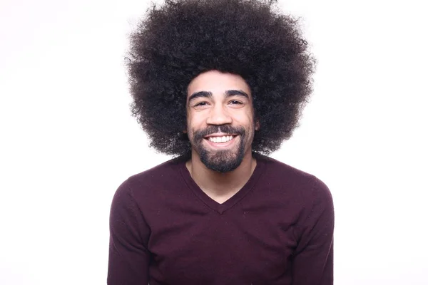 Homem Afro Americano Feliz Com Grande Cabelo Encaracolado — Fotografia de Stock