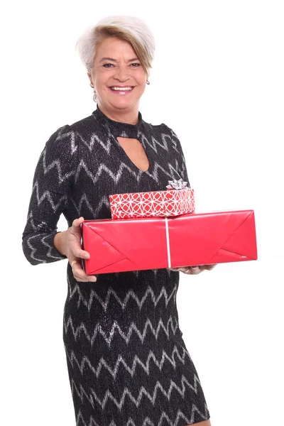 Femme Tenant Des Boîtes Cadeaux Vacances Sur Fond Blanc — Photo