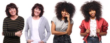 Güzel beyaz ve Afrikalı kadınların farklı duygularla