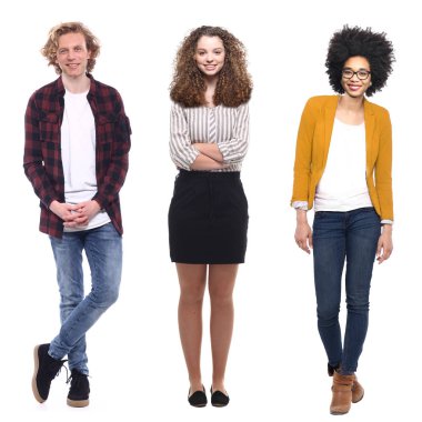 Beyaz arka planda Irklar arası insanlar