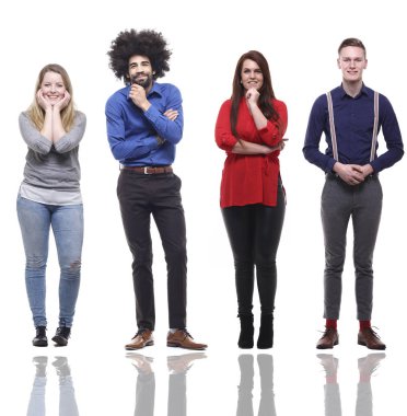 Beyaz arka planda Irklar arası insanlar