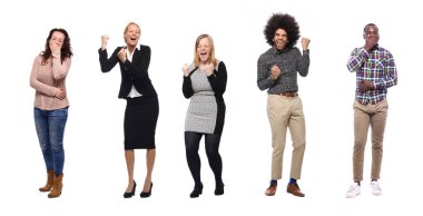 Beyaz arka planda Irklar arası insanlar