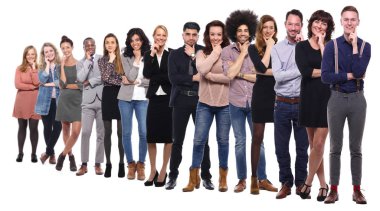 Beyaz arkaplanda bir grup insan