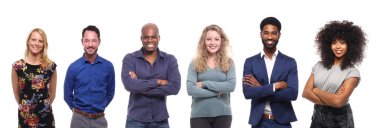 Beyaz arka planda Irklar arası insanlar