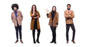 Beyaz arka planda farklı kişiler kümesi