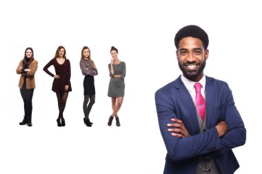 Beyaz arka planda Irklar arası insanlar