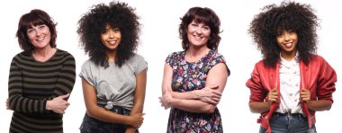 Güzel beyaz ve Afrikalı kadınların farklı duygularla