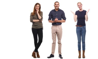 Beyaz arka planda Irklar arası insanlar