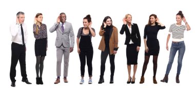 Beyaz arka planda Irklar arası insanlar