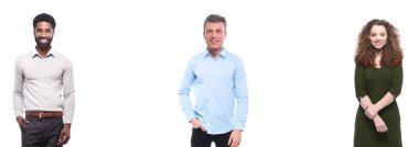 Beyaz arka planda Irklar arası insanlar