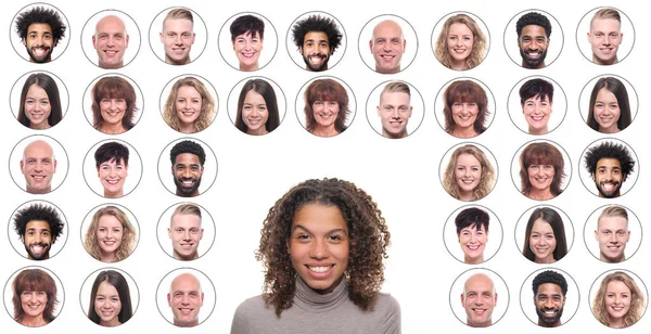 Mujer Afroamericana Sonriente Sobre Fondo Iconos Con Caras Personas —  Fotos de Stock