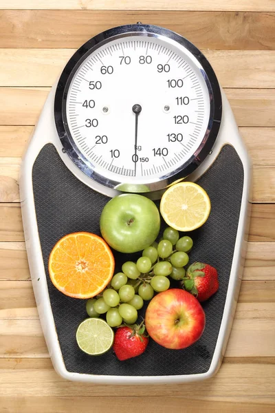 Ağırlık ölçeğinde farklı organik gıda