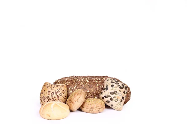 白い背景に異なるパンのセット — ストック写真