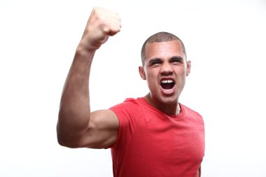 Kazanan siyah adam poz