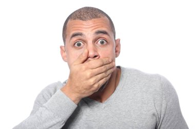 Şaşırmış siyah adam poz