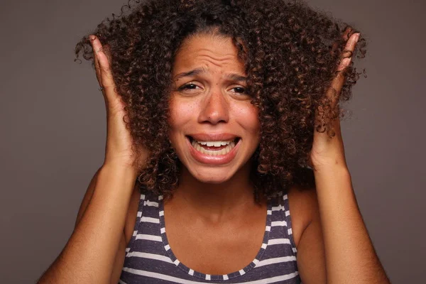 Triste Mulher Negra Posando — Fotografia de Stock