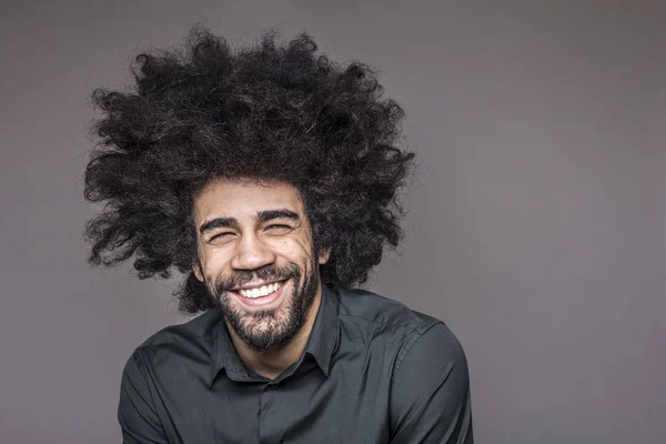 Gelukkig Zwarte Man Poseren — Stockfoto