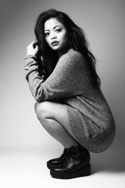 Siyah ve beyaz sesi cinsel genç kadın