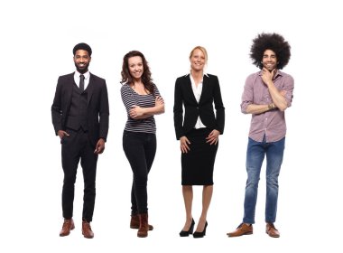 Beyaz arka planda Irklar arası insanlar