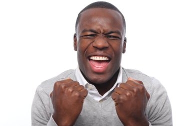 Kazanan siyah adam poz