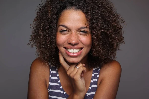 Щаслива Чорна Жінка Портрет — стокове фото