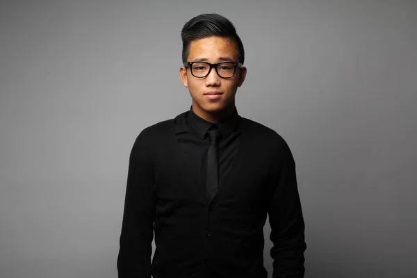 Asiatische Junge Kerl Ist Ernst — Stockfoto