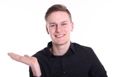 Beyaz genç adam el ile gesticulating