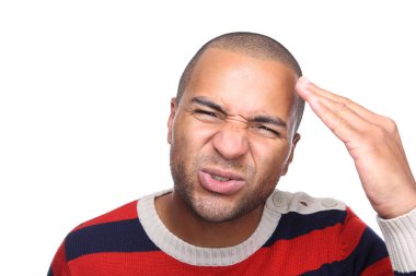 Poz memnun siyah adam