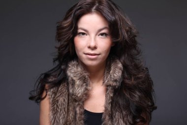 Güzel cinsel esmer kız 