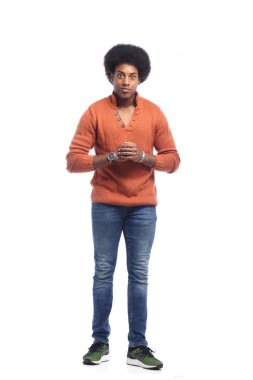 siyah adam Studio poz