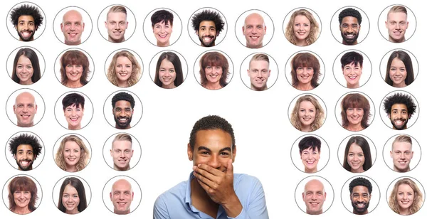 Homem Afro Americano Está Sorrindo Fundo Ícones Com Rostos Pessoas — Fotografia de Stock